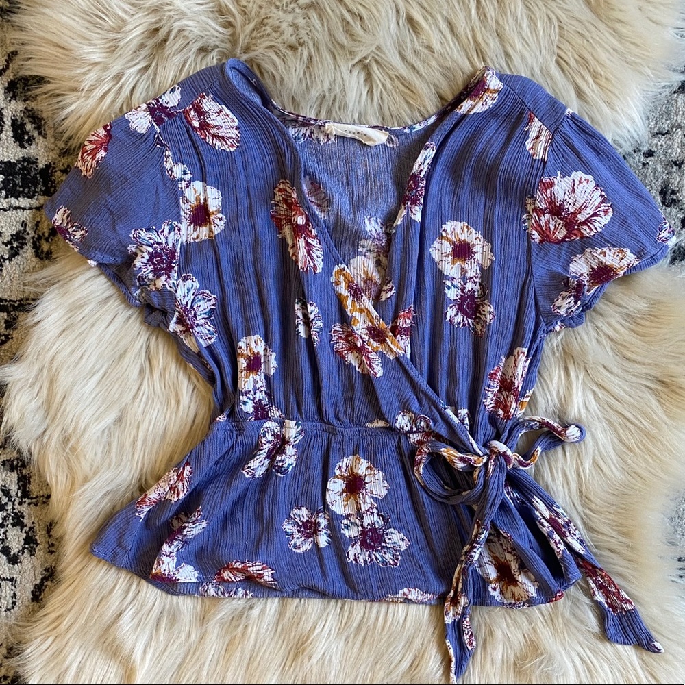 Elodie cropped floral chambray top
